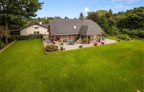 Stunning Home In Silkeborg With Sauna - Dänemark