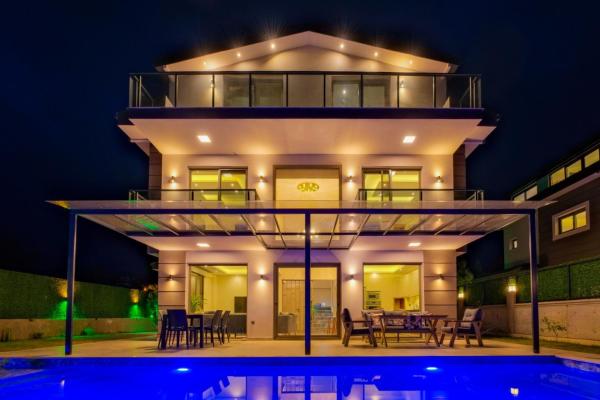 På billedet ses objektet Villa Alişen 1 beliggende i byen Fethiye.