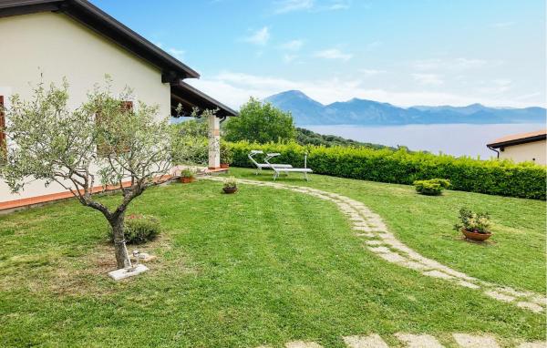 Nella foto è visibile l'oggetto Amazing Home In San Giovanni A Piro situato nella città di Acquavena.