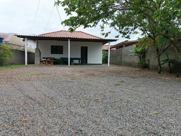 A la foto es mostra l'objecte Bela casa de praia situat a la ciutat de Palhoça.