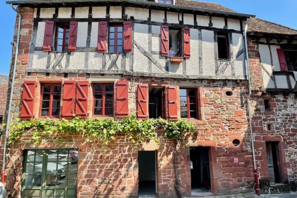 A la foto es mostra l'objecte Grande Maison pour 8 personnes - Bourg de Meyssac situat a la ciutat de Meyssac.