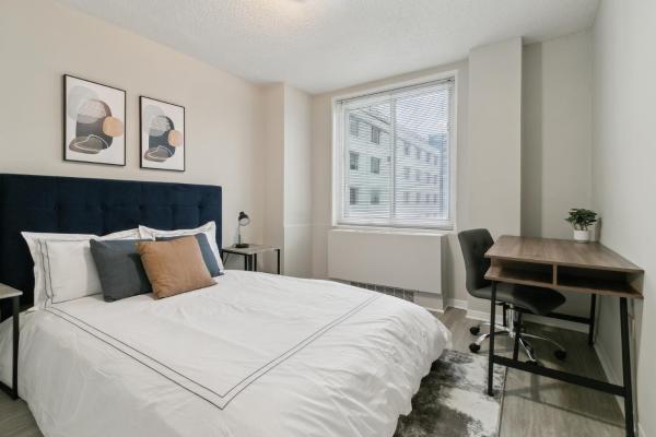 The photo shows the Crest At Peachtree 1534 Spacious 1 Bd 1 Bth located in the city of Atlanta.