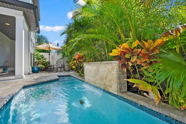 A la foto es mostra l'objecte Paradise Unlocked Plunge Pool BBQ Walk Downtown situat a la ciutat de St. Augustine.
