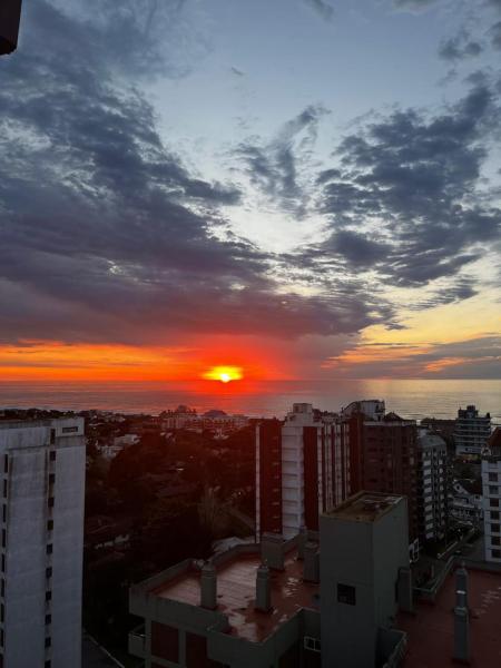 A la foto es mostra l'objecte Departamento Azul en Pinamar Centro situat a la ciutat de Pinamar.