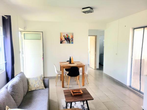 Birds paradise apartment, Triolet