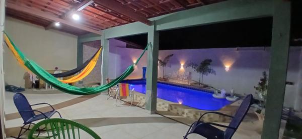 På billedet ses objektet Casa com piscina em Morro Branco, Beberibe - Ce beliggende i byen Beberibe.