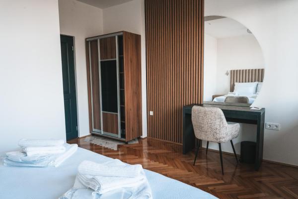 Na zdjęciu widoczny jest obiekt Apartman FRAN położony w mieście Cepidlak.