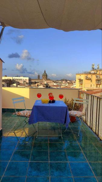 Auf dem Foto ist das Objekt In Torre Palazzo Orioles in der Stadt Palermo zu sehen.