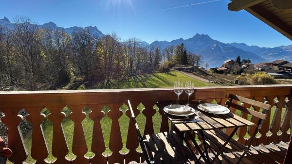 Auf dem Foto ist das Objekt Appartement cosy avec vue in der Stadt Ollon zu sehen.