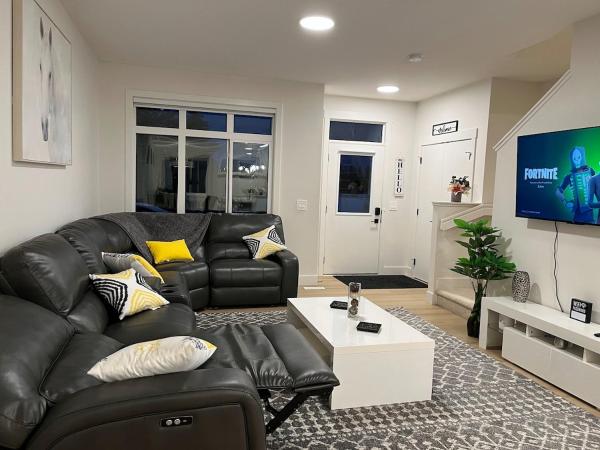 A la foto es mostra l'objecte Luxurious, Centrally Located Home in Cavanagh situat a la ciutat de Edmonton.