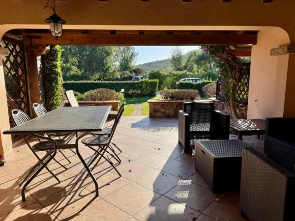 Na zdjęciu widoczny jest obiekt Casa Isuledda 48 położony w mieście San Teodoro.