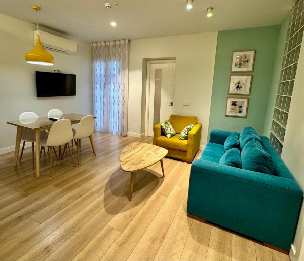 Apartamentos Apolo, Мадрид