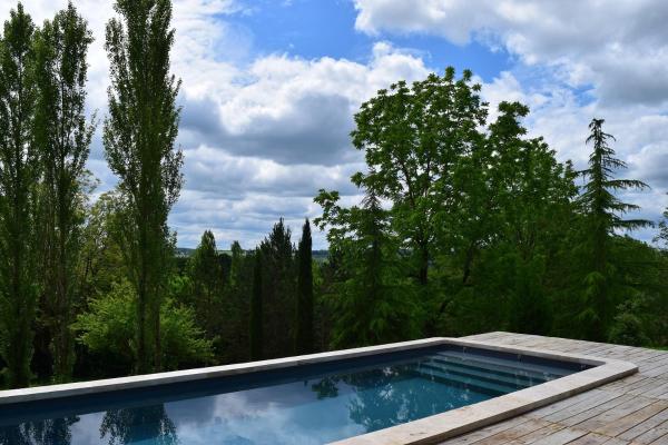 A la foto es mostra l'objecte Gîte de charme 4 étoiles avec piscine privée situat a la ciutat de Sainte-Trie.