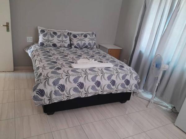 A la foto es mostra l'objecte Nosso Palacio Guest House situat a la ciutat de Rehoboth.
