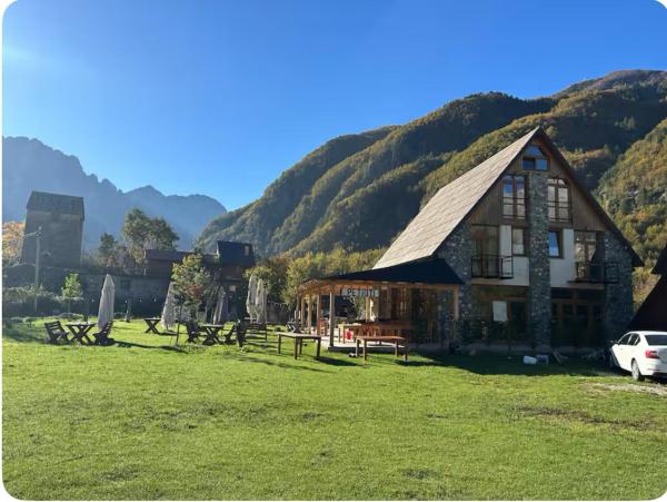 Petriti Theth - Albania