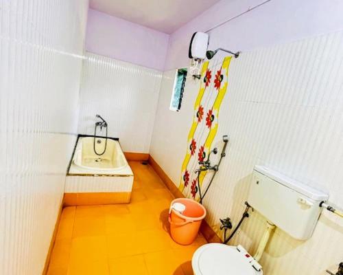 A la foto es mostra l'objecte Samarth hotel situat a la ciutat de Dāvāle.