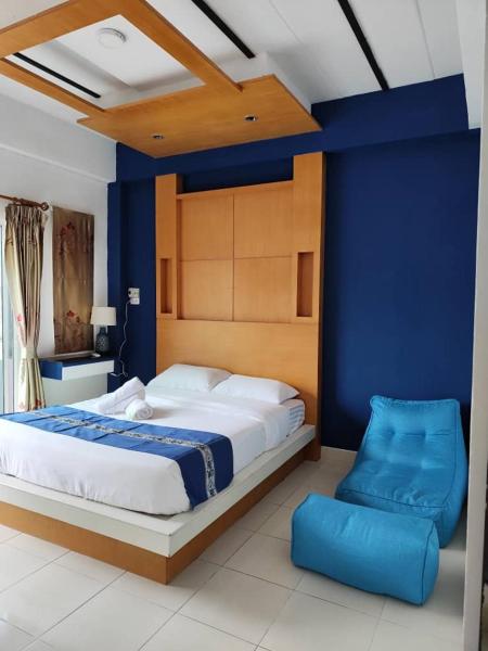 Na fotografii je vidět objekt R Hotel Hatyai nacházející se ve městě Ban Nong Bua.