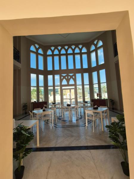 A la foto es mostra l'objecte Four Stars Residence situat a la ciutat de Dubai.