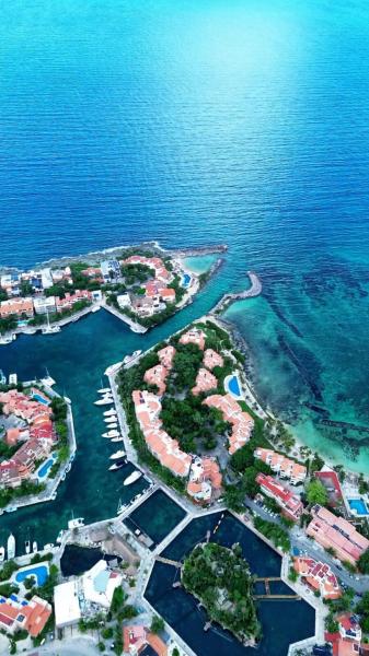 På bildet vises objektet Excellent ocean view beach house som ligger i byen Puerto Aventuras.