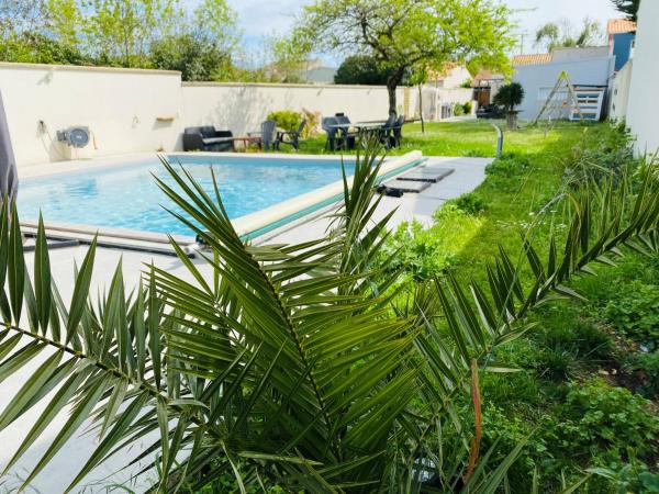 A la foto es mostra l'objecte Villa L'Oasis situat a la ciutat de Aytré.