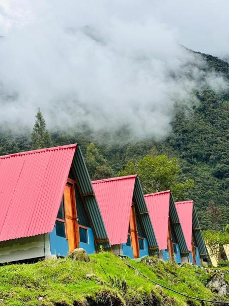 The photo shows the Salkantay Lodge Collpapampa located in the city of Soray.