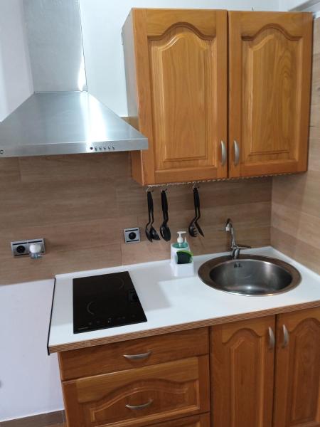 På bilden syns objektet estudio con cocina y baño privado, uso del ATICO OPCIONAL som ligger i staden Málaga.