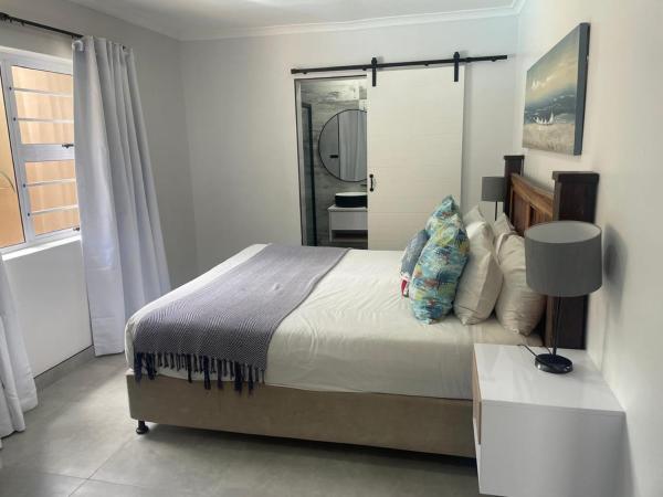 Foto 3: Unit 4 at 9 La Roche Self Catering Apartments