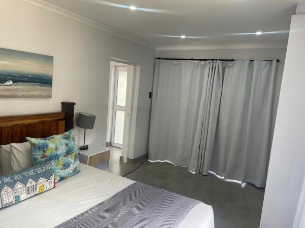 Foto 8: Unit 4 at 9 La Roche Self Catering Apartments