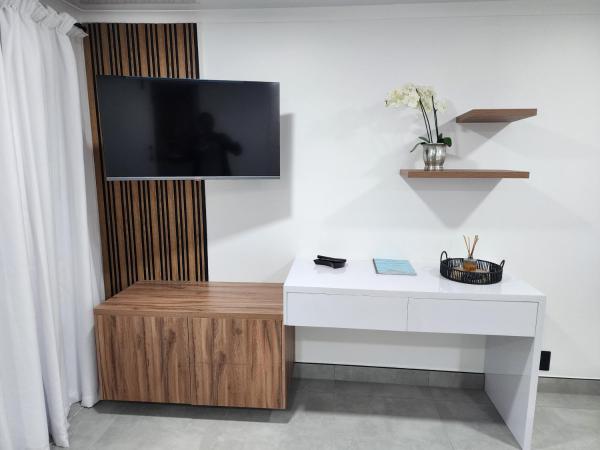 Billede 9: Unit 3 at 9 La Roche Self Catering Apartments