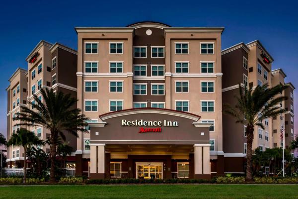 La photo montre l'objet Residence Inn by Marriot Clearwater Downtown situé dans la ville de Clearwater.