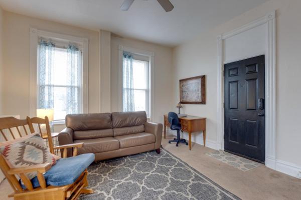Na fotografii je vidět objekt Quiet St Louis Apt 3 Mi to Carondelet Park nacházející se ve městě Millstadt Junction.