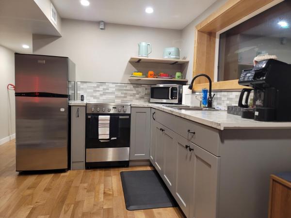 A la foto es mostra l'objecte The Suite Treat situat a la ciutat de Whitehorse.