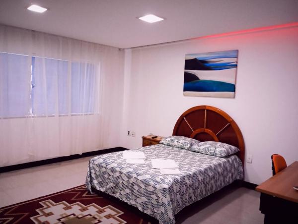 Na zdjęciu widoczny jest obiekt Hospedagem próximo ao centro suite vip położony w mieście Feira de Santana.