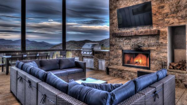 A la foto es mostra l'objecte Old Chicago situat a la ciutat de Mineral Bluff.