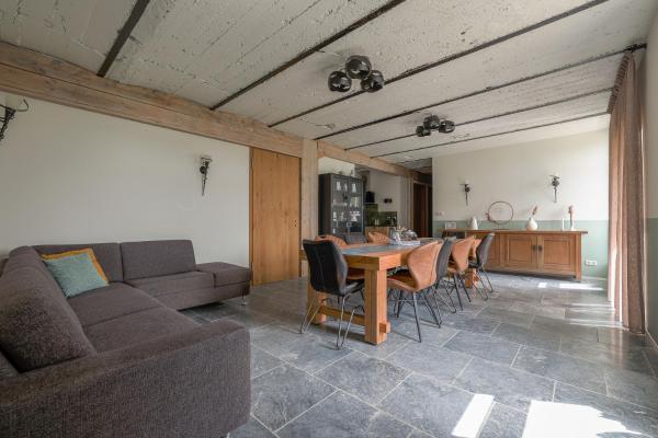 A la foto es mostra l'objecte West 26 12 personen situat a la ciutat de Selfkant.