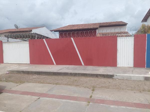 Na zdjęciu widoczny jest obiekt CASA p TEMPORADA COM PISCINA ACONCHEGANTE EXCELENTE LOCALIZAÇÃO położony w mieście Prado.