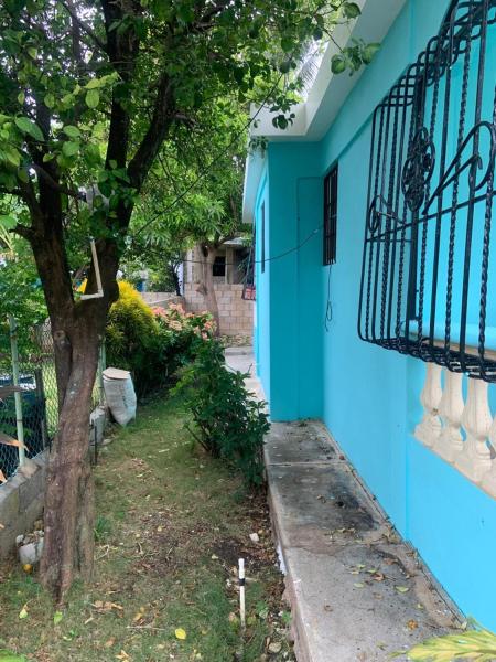 照片显示了位于Bejuquero市的Villa francia物件。