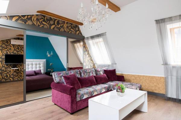 A la foto es mostra l'objecte Luxurious Old Riga apartment situat a la ciutat de Riga.