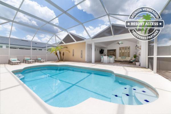 Luxury Townhome with Pool on Reunion Resort and Spa Orlando Townhome 5186, Kissimmee