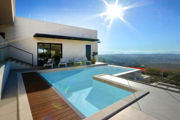 Auf dem Foto ist das Objekt Moderna villa