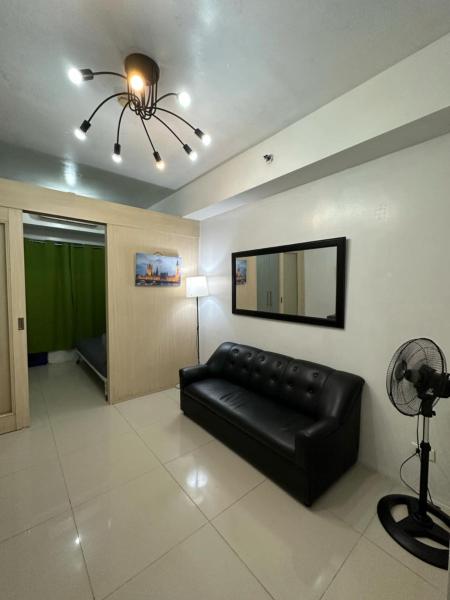 MOA Complex Staycation, Manille