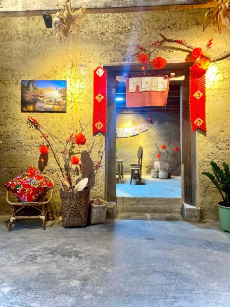 A la foto es mostra l'objecte Nhà của Nhím - Lô Lô chải situat a la ciutat de Dồng Văn.