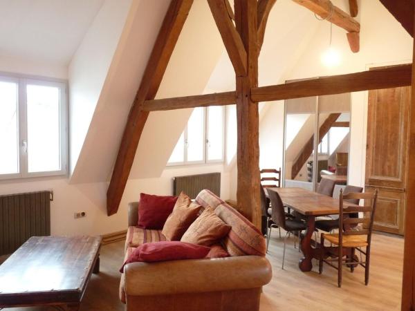 A la foto es mostra l'objecte La Citadine, Historic Townhouse, views of Royal Château of Amboise, AC, Parking situat a la ciutat de Amboise.