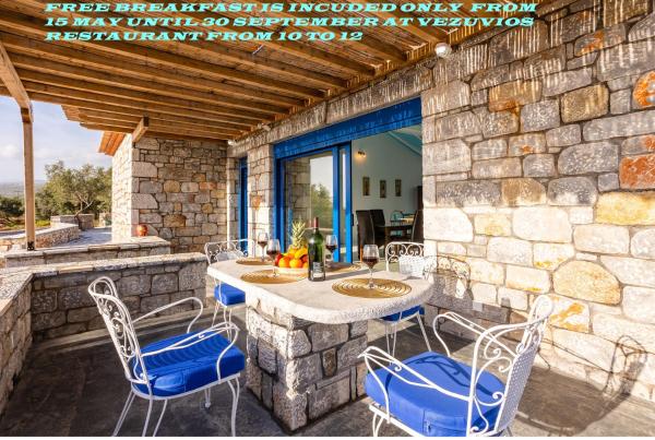A la foto es mostra l'objecte MANI HOLIDAY HOUSE situat a la ciutat de Kotrónion.