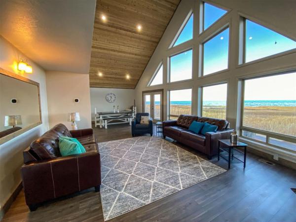 Bear Foot Beach House-beautiful Views On The Lake - Bear Lake