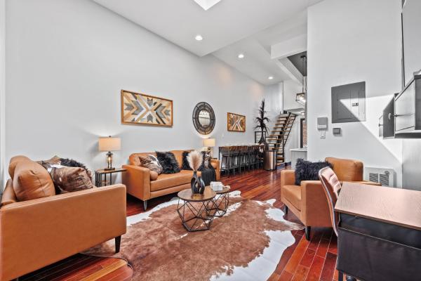 A la foto es mostra l'objecte Rustic Chic 4BR for Groups - Bushwick's Finest Stay situat a la ciutat de Brooklyn.