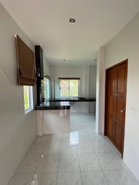 Na fotografii je vidět objekt Comfortable house in Srithanu nacházející se ve městě Ko Pha Ngan.