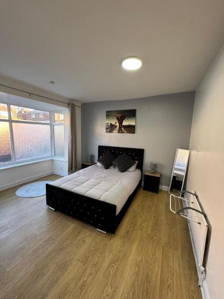 A la foto es mostra l'objecte Spacious Flat in Newcastle situat a la ciutat de Elswick.