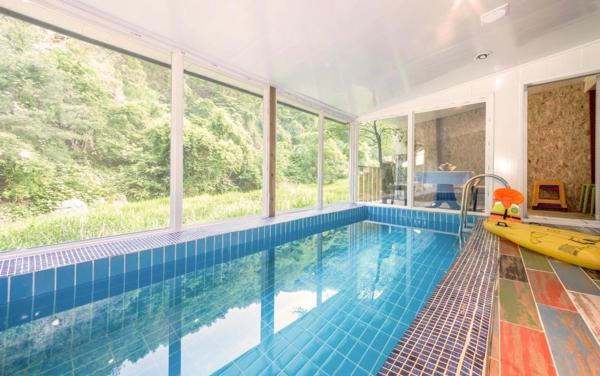 Na fotografii je vidět objekt Gapyeong aqua velly poolvilla jeongaeksil poolvilla and spa nacházející se ve městě Samgŏ-ri.