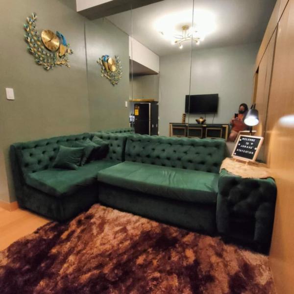 Lucky One! Staycation Trees Residences Near SM Fairview, Manille